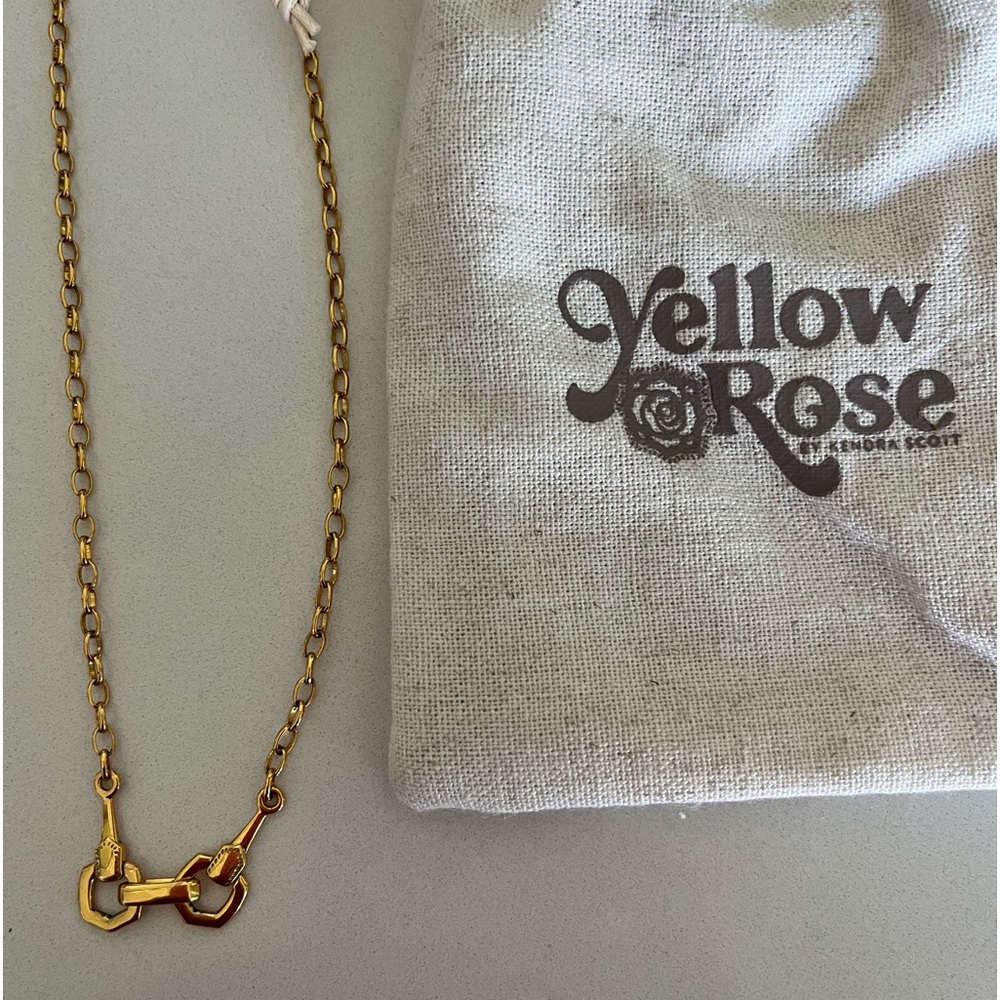 Kendra Scott Beau Pendant Necklace in Vintage Gold